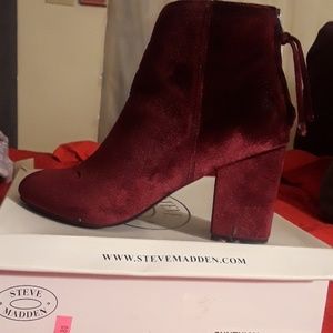 Ladies Velvet Bootie